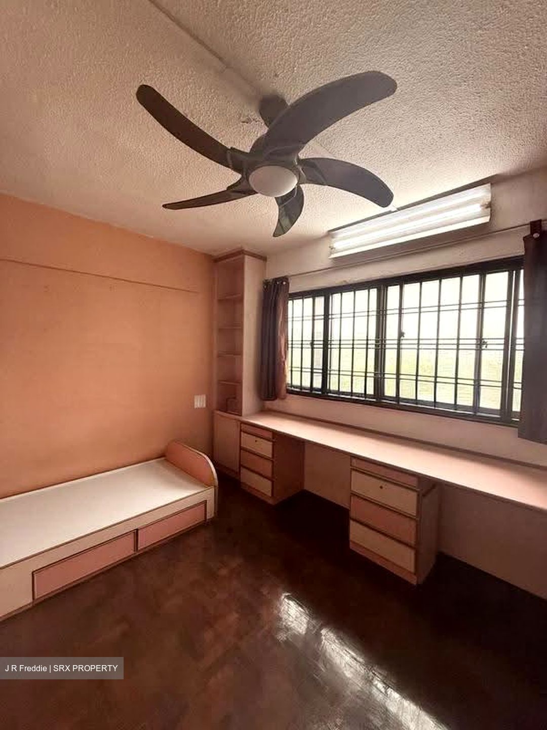 Blk 336 Jurong East Avenue 1 (Jurong East), HDB Executive #632476111